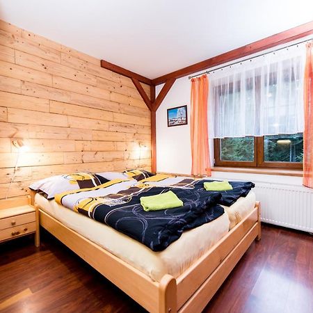 Apartmany Domino Zelezna Ruda Bagian luar foto