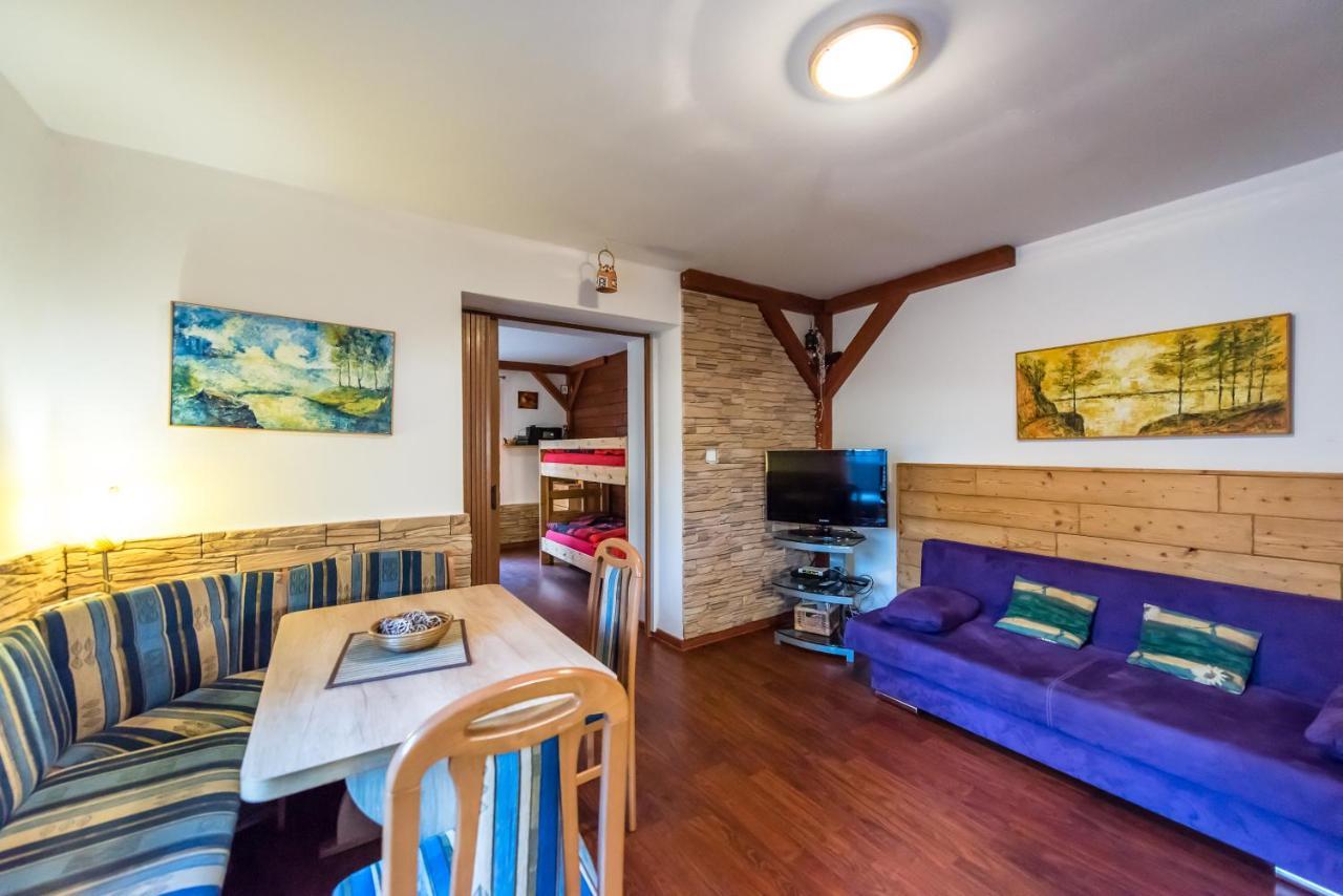 Apartmany Domino Zelezna Ruda Bagian luar foto