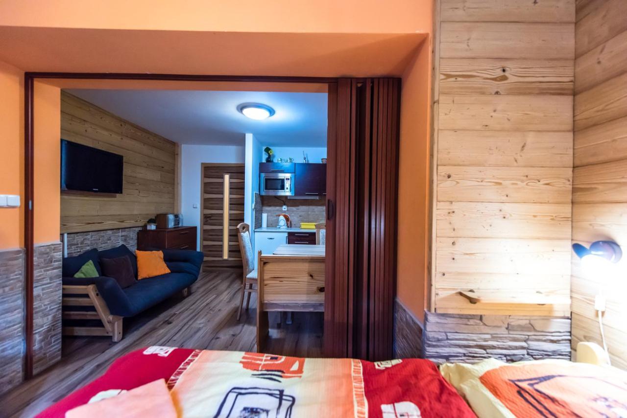 Apartmany Domino Zelezna Ruda Bagian luar foto