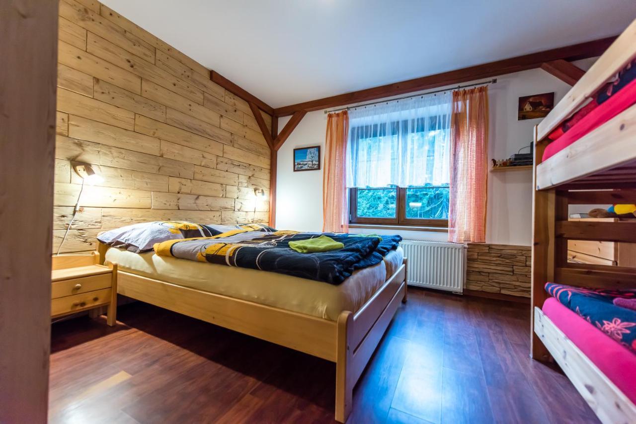Apartmany Domino Zelezna Ruda Bagian luar foto