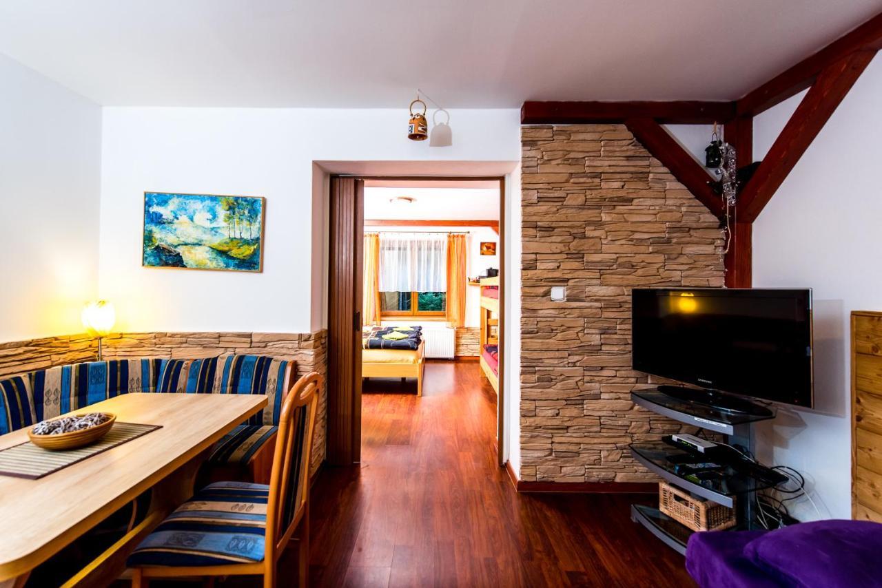 Apartmany Domino Zelezna Ruda Bagian luar foto