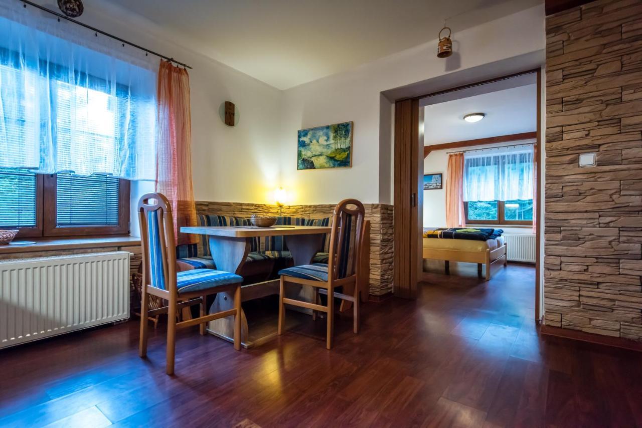 Apartmany Domino Zelezna Ruda Bagian luar foto
