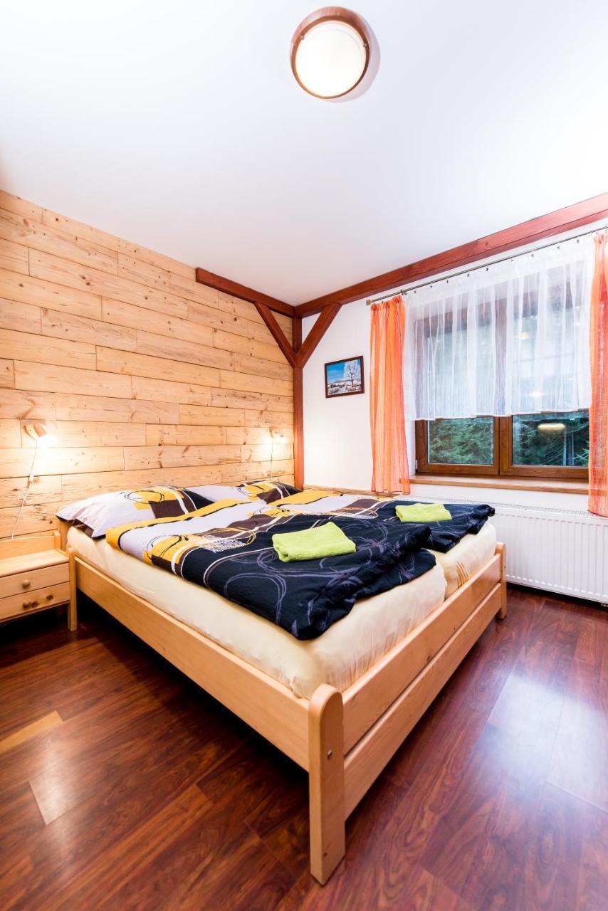 Apartmany Domino Zelezna Ruda Bagian luar foto