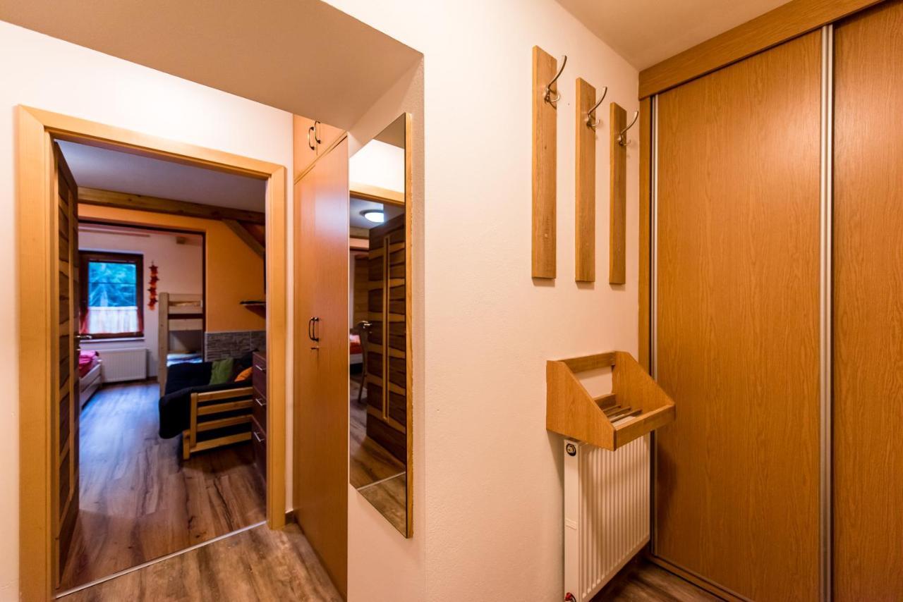 Apartmany Domino Zelezna Ruda Bagian luar foto